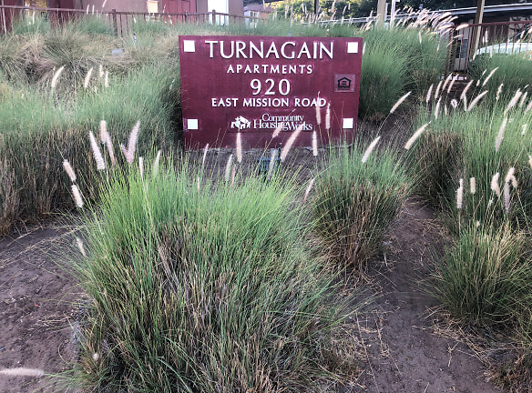 Turnagain Arms Apartments - Fallbrook, CA