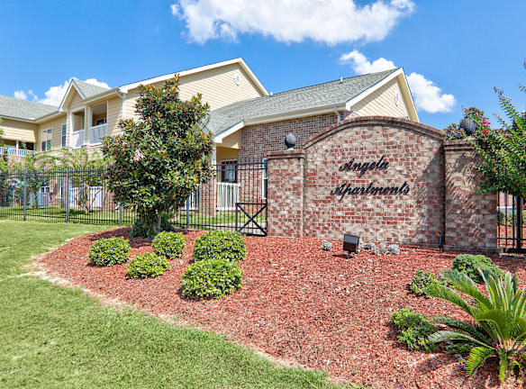 Angela Apartments - Gulfport, MS