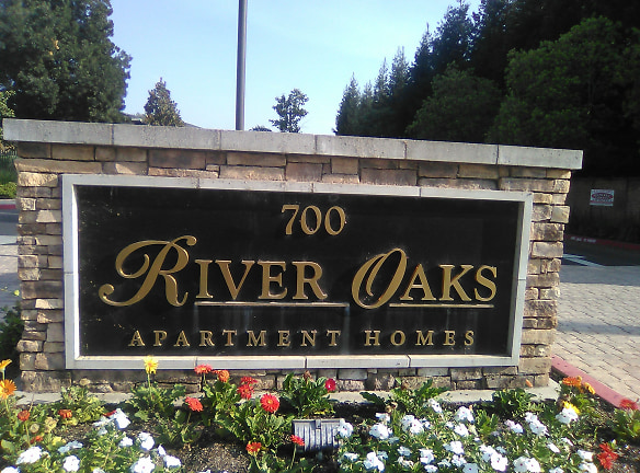 River Oaks Apartments - Yuba City, CA