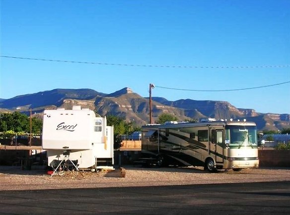 White Sands Manufactured Home And RV Community Apartments - Alamogordo, NM