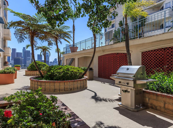 Skyline Terrace Apartments - Los Angeles, CA