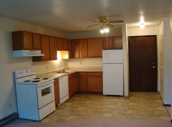 Northwood Apartments - Valley City, ND