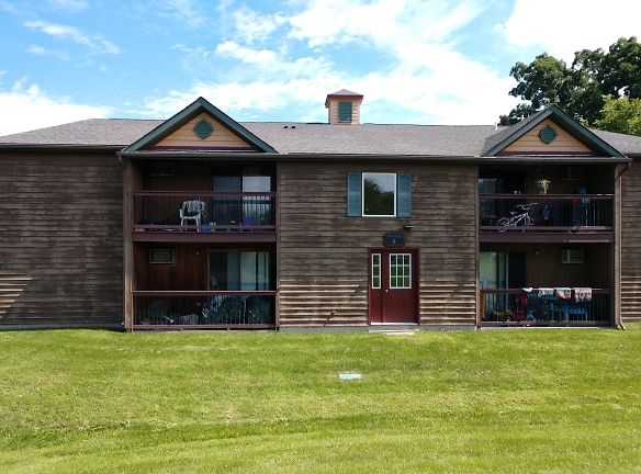 Lakeview Apartments - Liverpool, NY