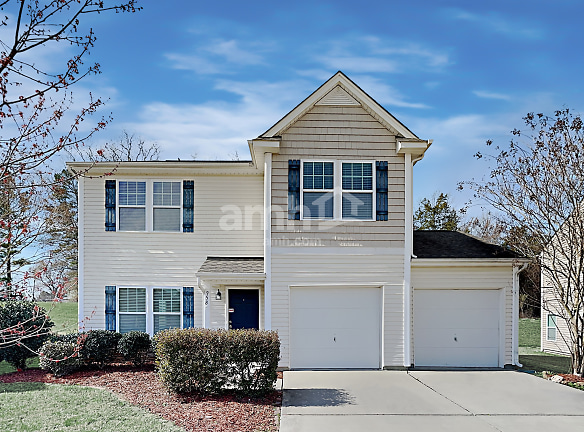 958 Pointe Andrews Drive - Concord, NC