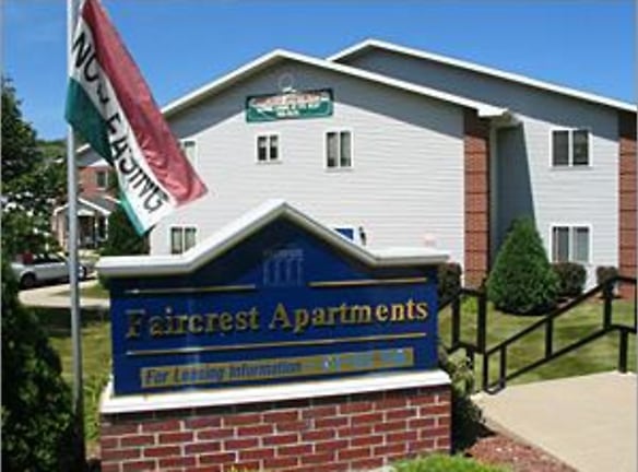 Faircrest Apartments - Saint Francis, WI
