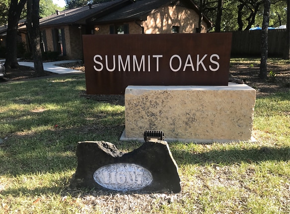 Summit Oaks Apartments - Austin, TX