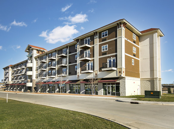 The Village At The Crossings Apartments - Watford City, ND