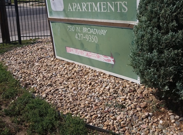 Pinetree Village Apartments - Denver, CO