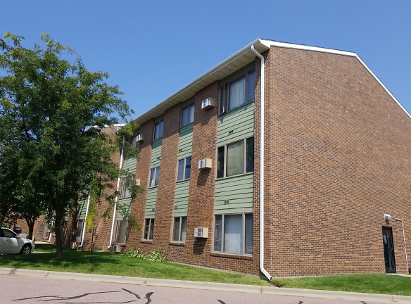 Western Heights Apartments - Sioux Falls, SD