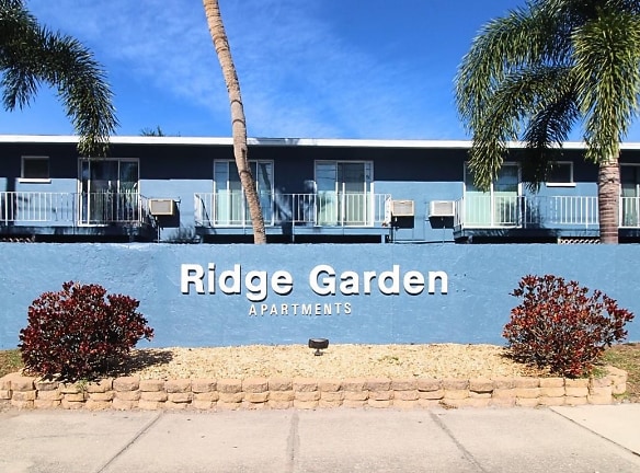 3001 Bee Ridge Rd #103 - Sarasota, FL