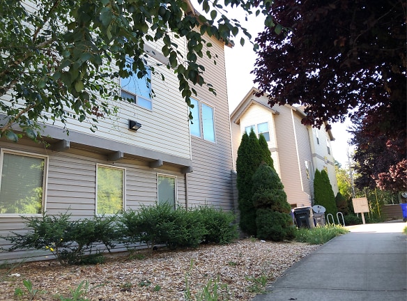 Craftline Townhomes Apartments - Portland, OR