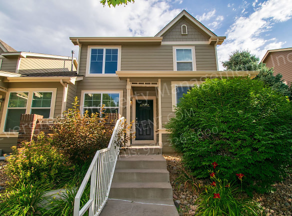 2820 Golden Wheat Ln - Fort Collins, CO