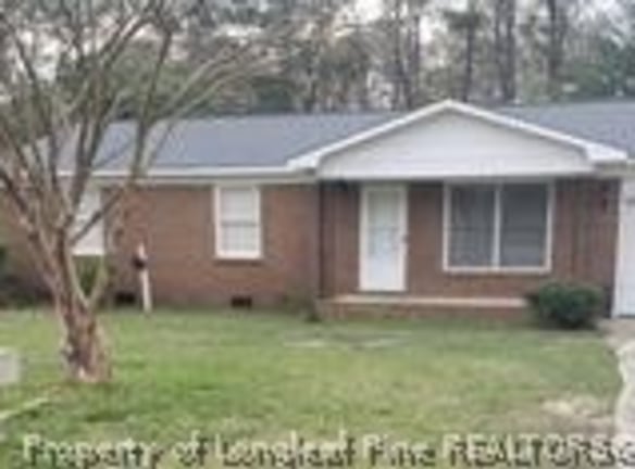 4447 Ruby Rd - Fayetteville, NC