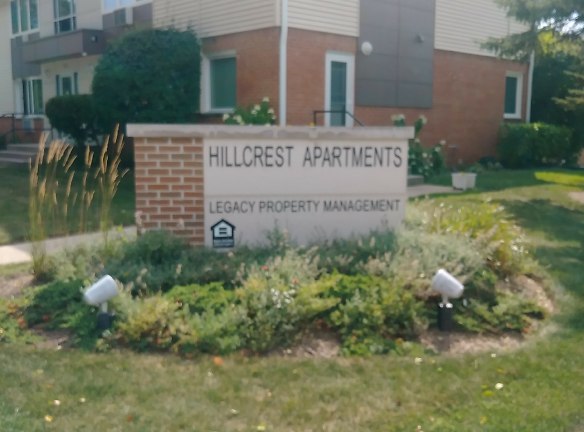 Hillcrest Apartments - Waukesha, WI