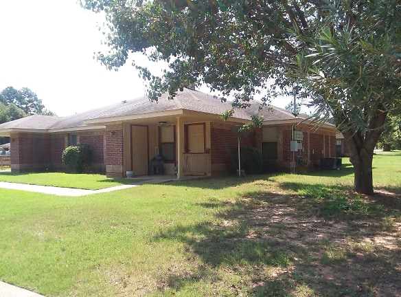 Danville Estates Apartments - Kilgore, TX