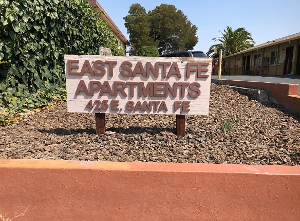 East Santa Fe Apartments - Pittsburg, CA