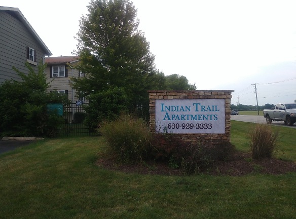 Indian Trail Apartments - Aurora, IL