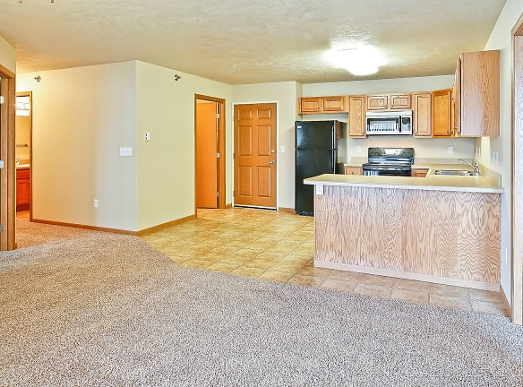 Northdale 2720/400 Apartments - Minot, ND