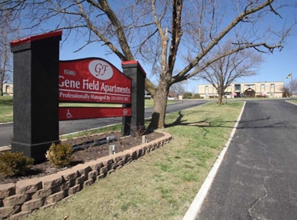 Gene Field Apartments - Saint Joseph, MO