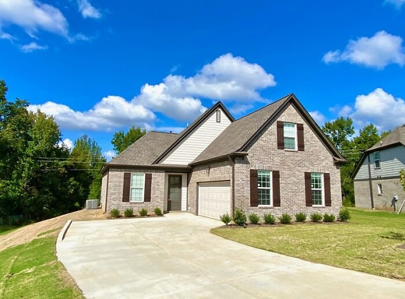 10512 Bayou Ct - Olive Branch, MS