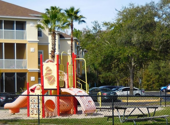 Compton Place At Tampa Palms Apartments - Tampa, FL