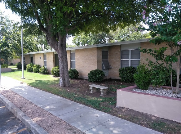 Roseville Apartments - San Antonio, TX