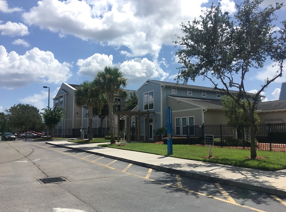 Hawks Landing Apartments - Tampa, FL