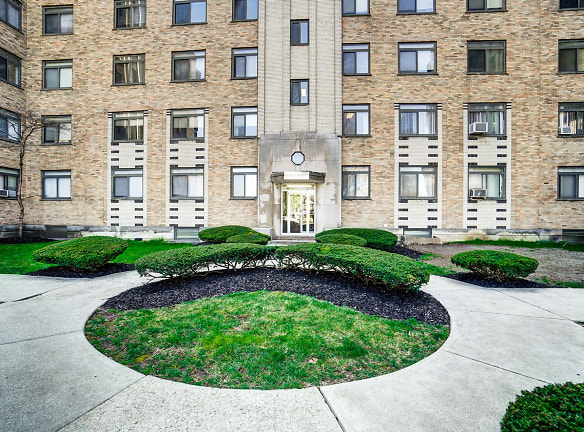 Royal York Apartments - Columbus, OH