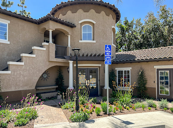 Sabre Springs Rental