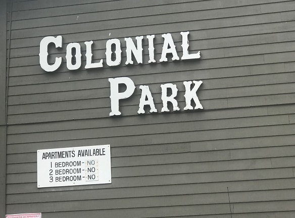 Colonial Park Apartments - University Place, WA