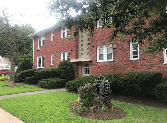 Beachmont Apartments