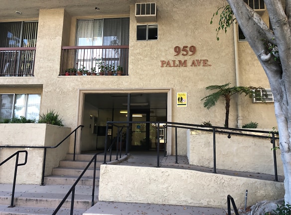 Palm Senior Apartments - West Hollywood, CA