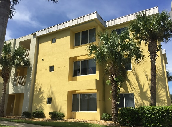 Coastal Village - Student Living Apartments - Fort Myers, FL