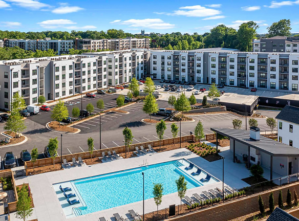 The Maverick Townhomes Apartments - Atlanta, GA