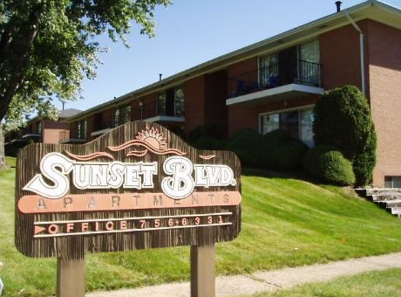 Sunset Boulevard Apartments - Mansfield, OH