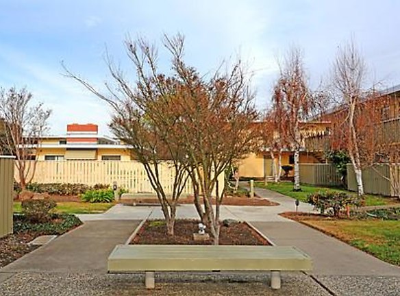 Arbordale Gardens - Fremont, CA