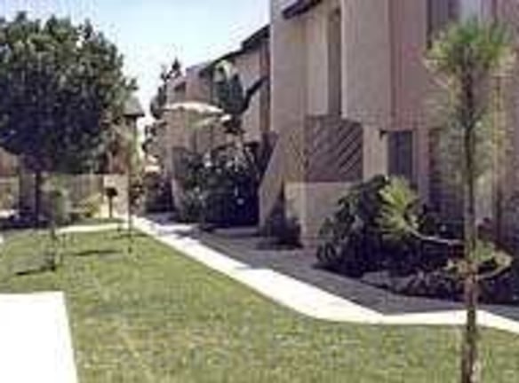 Woodglen Apartments - Buena Park, CA