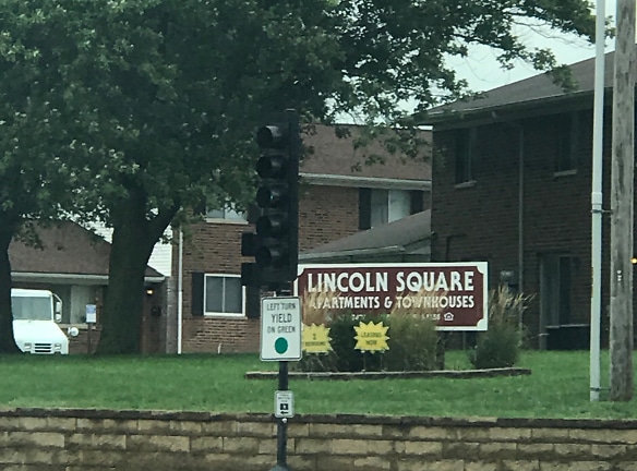 Lincoln Square Apartments - Normal, IL