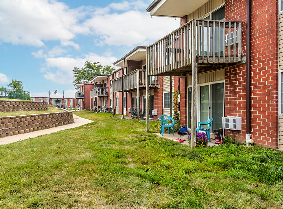 Overlook 380 Apartments - Cedar Rapids, IA