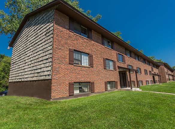 The Residences At Covered Bridge - Liverpool, NY