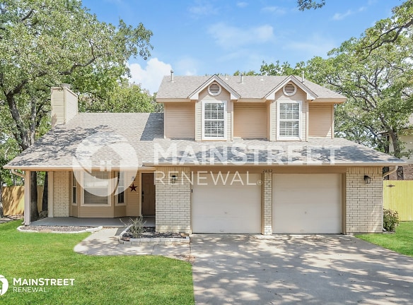 2832 W Kimball Ave - Grapevine, TX