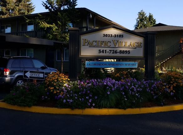 Pacific Village Apartments - Springfield, OR