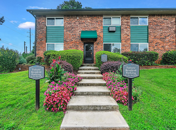 Cobbs Creek Apartment Homes - Decatur, GA