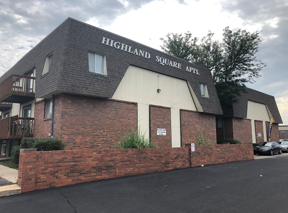 Highland Square Apartments - Wichita, KS