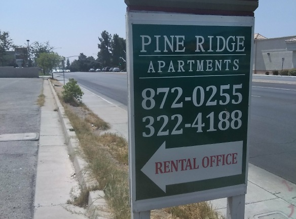 Pine Ridge Apartments - Bakersfield, CA