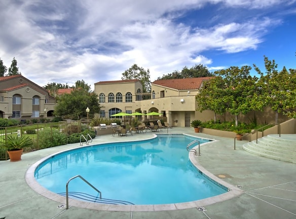 Eaves Thousand Oaks Apartments - Thousand Oaks, CA