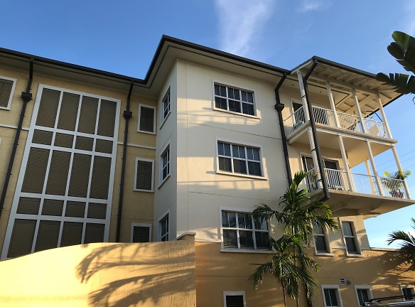Flagler Landing Apartments - West Palm Beach, FL