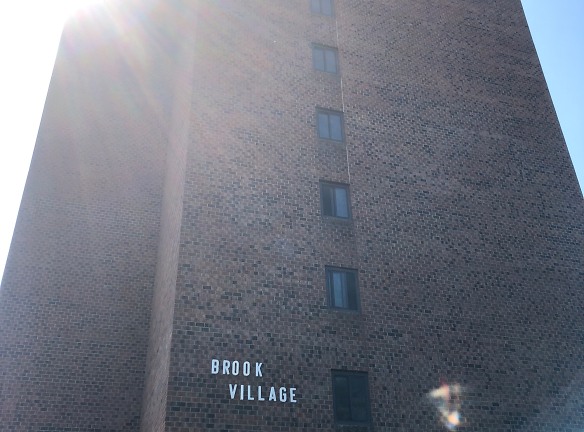Brook Village Apartments - North Providence, RI