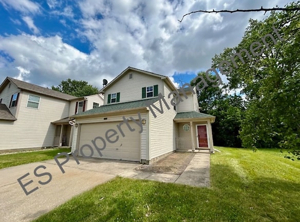 10819 Amber Glow Ln - Indianapolis, IN