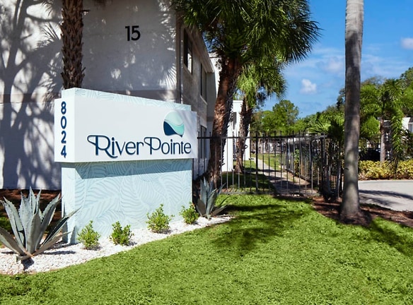 River Pointe Apartment Homes - Tampa, FL